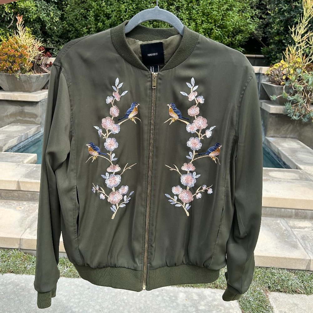 Green "satin" jacket with embroidery